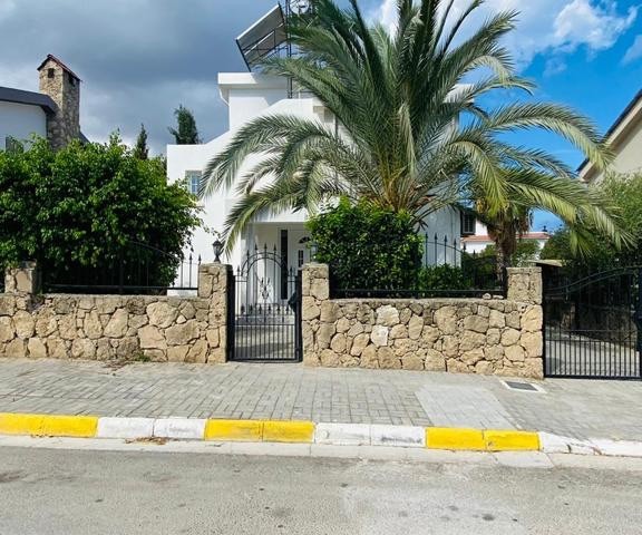 Villa To Rent in Bellapais, Kyrenia