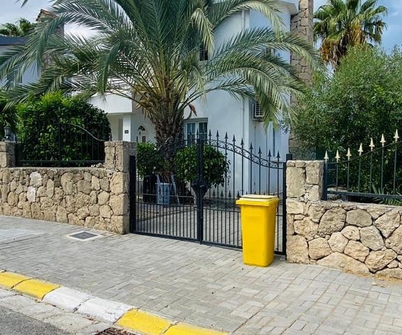 Villa To Rent in Bellapais, Kyrenia