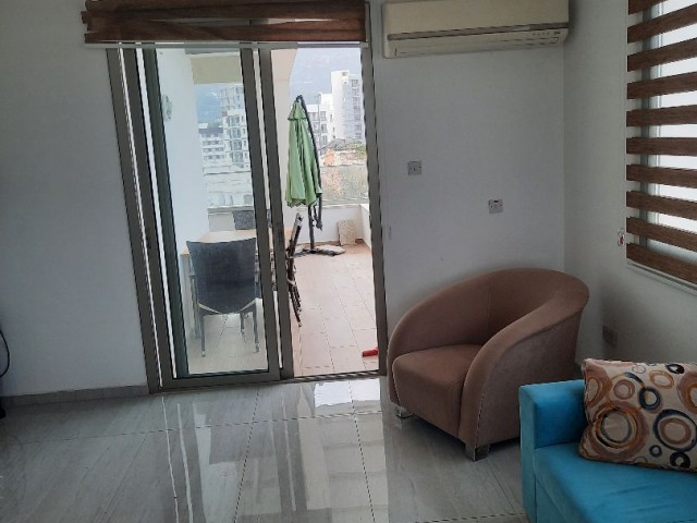 Girne Merkez Kiralik Penthouse