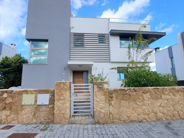 Villa For Sale in Çatalköy, Kyrenia