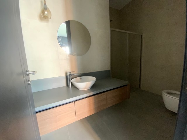 Kıbrıs Girne Ozanköy UltraLüx Satılık Villa