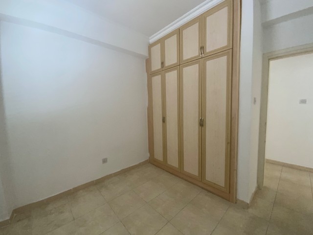 Zypern Kyrenia Zentrum Zum Verkauf Türkische Kokanli 3 + 1 Wohnung ** 