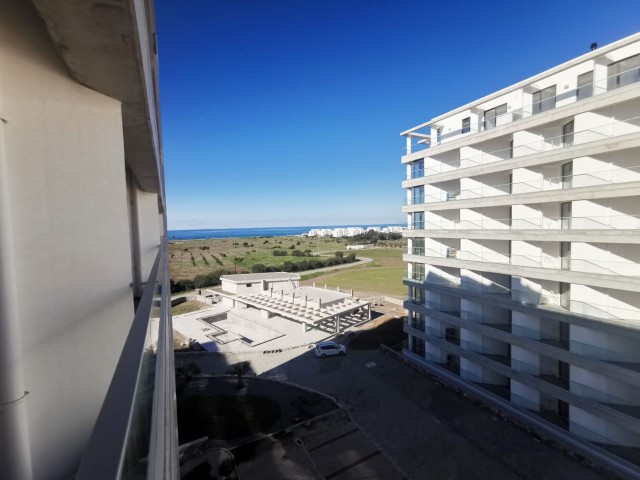 WOHNUNG ZUM VERKAUF MIT SPEKTAKULÄREM MEERBLICK AUF APHRODITE BEACH SITE ** 