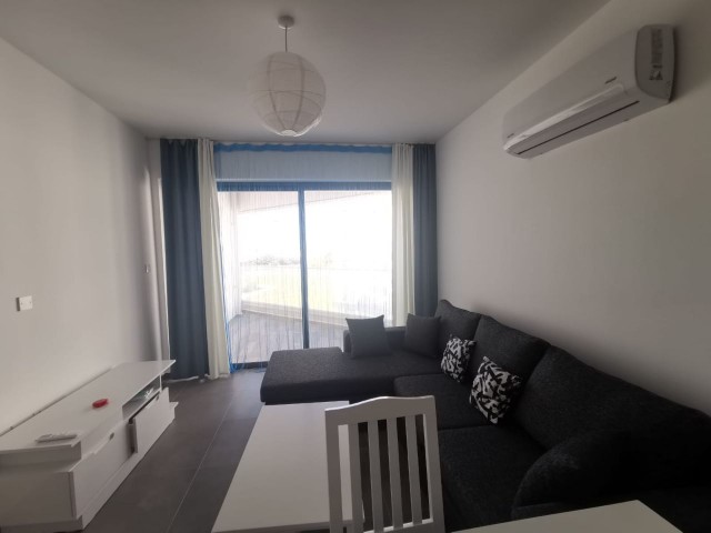 WOHNUNG ZUM VERKAUF MIT SPEKTAKULÄREM MEERBLICK AUF APHRODITE BEACH SITE ** 