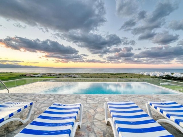 WOHNUNG ZUM VERKAUF MIT SPEKTAKULÄREM MEERBLICK AUF APHRODITE BEACH SITE ** 