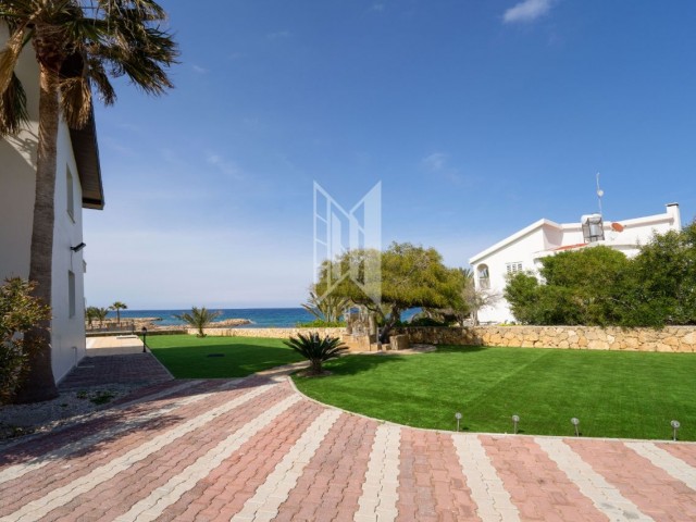 Villa zum Verkauf in Zypern Kyrenia Chatalköy am Meer ** 