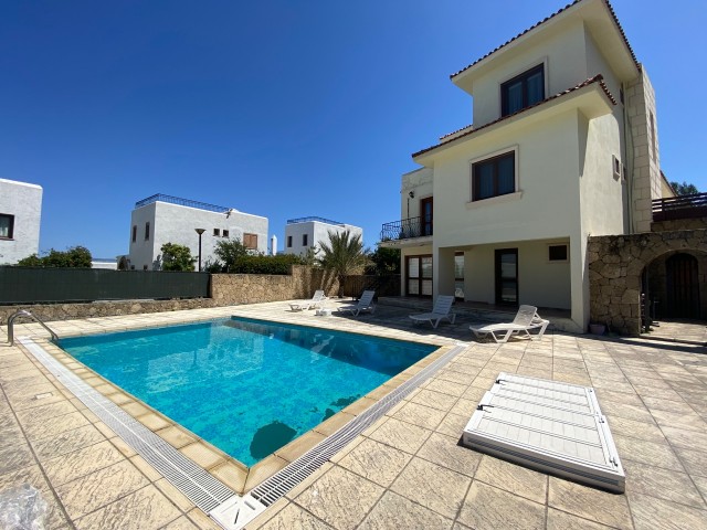 Villas for sale in Kyrenia Edremit ** 