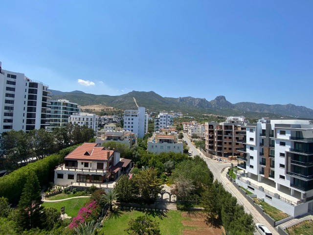 Luxus möblierte Duplex 1+1 Wohnung zur Miete in Zypern Kyrenia Zentrum ** 