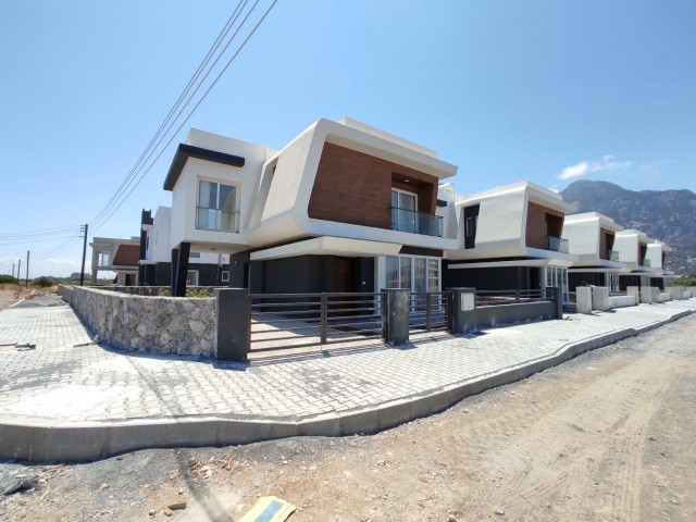 3+1 Moderne Villa zum Verkauf in Zypern Kyrenia Karsiyaka ** 