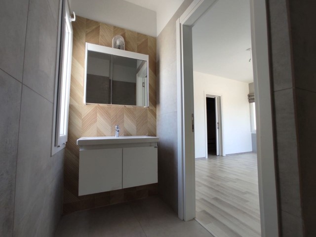 Kıbrıs Girne Karşıyaka'da Satılık 3+1 Modern Villa