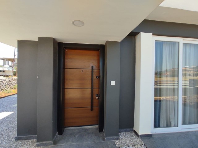 Kıbrıs Girne Karşıyaka'da Satılık 3+1 Modern Villa