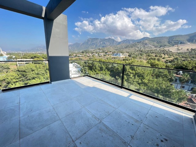 3+1 Penthouse Zum Verkauf In Hervorragender Lage In Zypern Kyrenia Zentrum ** 