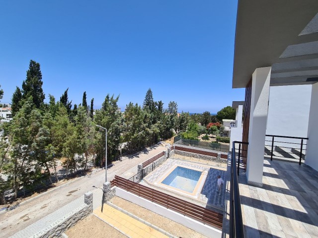 3+1 Villa Zum Verkauf In Kyrenia Karaoglanoglu / Türkische Kochanli Villa ** 