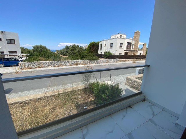 1 + 1 Apartment for Sale in Kyrenia Ozankoy ** 