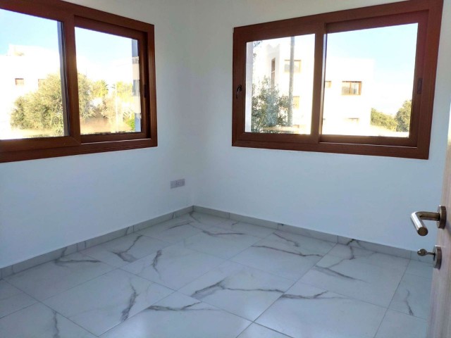 1 + 1 Apartment for Sale in Kyrenia Ozankoy ** 