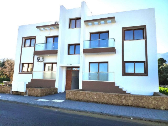 1 + 1 Apartment for Sale in Kyrenia Ozankoy ** 