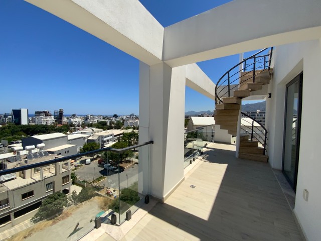 Kyrenia Central Luxury 2+1 Penthouse with Sea View for Rent ** 