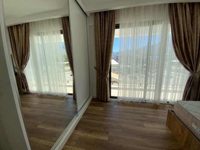 2+1 Penthouse Mit Meerblick Zu Vermieten In Kyrenia Stadtzentrum ** 