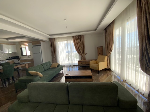 2+1 Penthouse Mit Meerblick Zu Vermieten In Kyrenia Stadtzentrum ** 