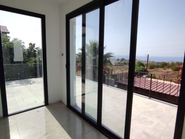 4+1 TRIPLE LLOSA VILLA ZUM VERKAUF MIT POOL IN CHATALKÖY MIT BLICK AUF DIE BERGE UND DAS MEER ** 