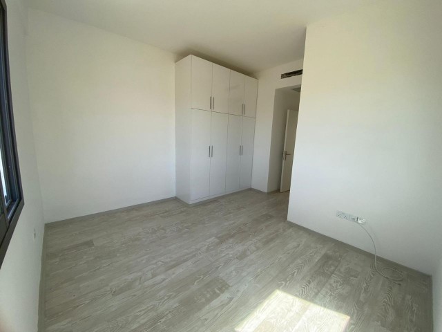 2+1 LUXUS-WOHNUNG ZUM VERKAUF IN KYRENIA OLIVENHAIN TE ** 