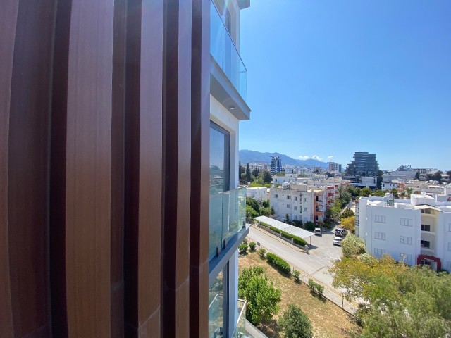 2 + 1 Apartment with Sea View in Kıbrıs Kyrenia Central For Sale in Türk Kocanlı Kapanmaz ** 