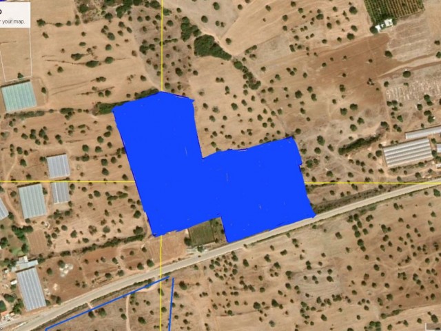 LAND FOR SALE WITH MOUNTAIN AND SEA VIEWS WITH COMMERCIAL VALUE IN FRESHWATER ** 