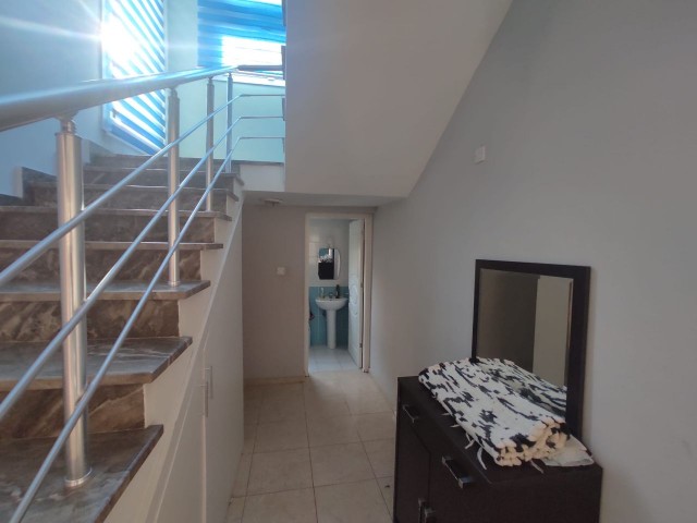 Kıbrıs Lefkoşa Gönyelide Kiralık Full Eşyalı 4+1 Villa...