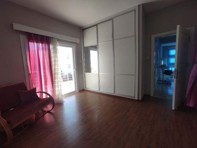 Kıbrıs Lefkoşa Gönyelide Kiralık Full Eşyalı 4+1 Villa...