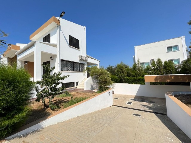 Kyrenia Central Ultra Luxury 3 Bedroom Detached Villa For Sale ** 