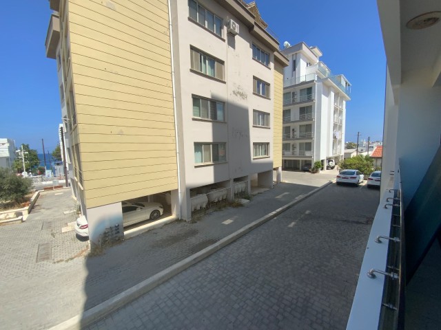 1+1 Wohnung Zum Verkauf In Zypern Kyrenia Zentrum ** 