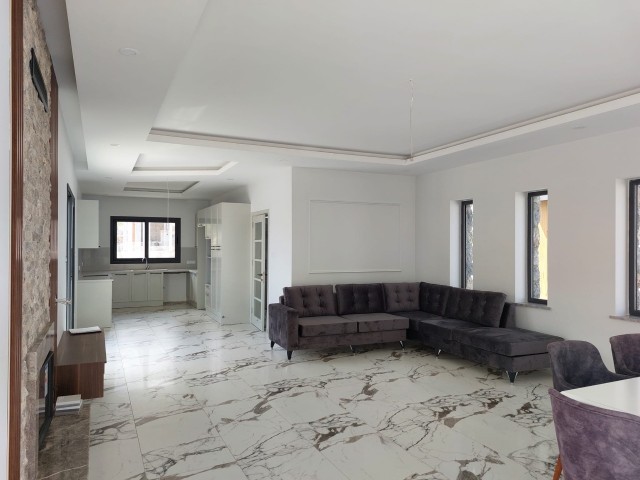 Kıbrıs Girne Çatalköy Satılık Modern 3+1 Villa