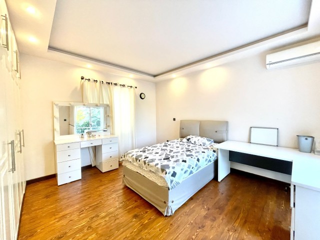 Kıbrıs Girne Çatalköy Satılık Lüx 4+2 Villa