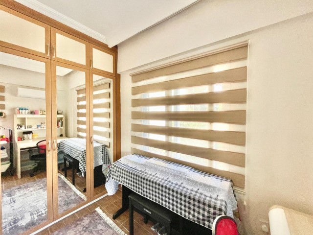 Flat For Sale in Girne Merkez, Kyrenia