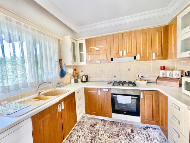 Flat For Sale in Girne Merkez, Kyrenia