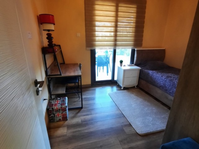 Kıbrıs Girne Ozanköy  Satılık Full Eşyalı Türk Koçan 2+1 Daire