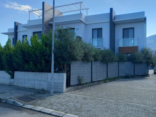 Kıbrıs Girne Ozanköy  Satılık Full Eşyalı Türk Koçan 2+1 Daire