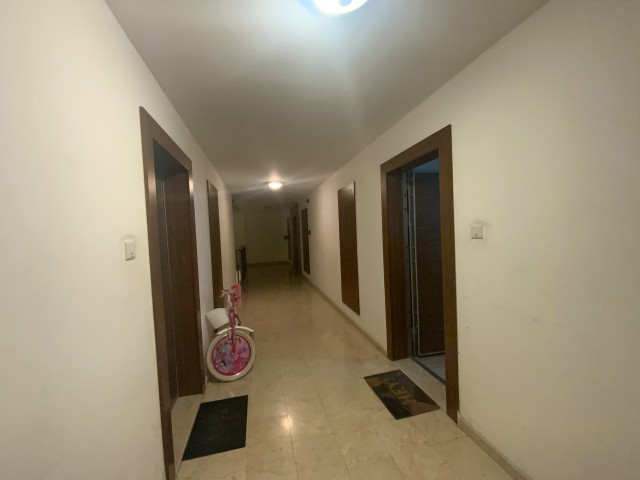 Flat For Sale in Aşağı Girne, Kyrenia