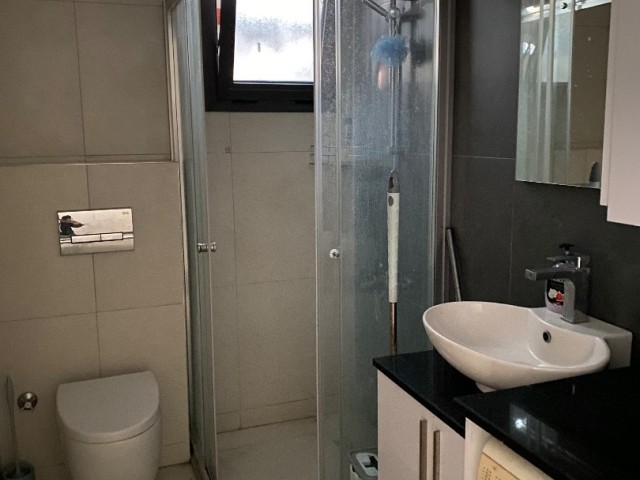 Kıbrıs Girne Merkez Satılık Deniz Manzaralı 3+1 Penthouse 