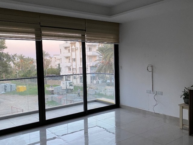 Kıbrıs Girne Merkez Satılık Deniz Manzaralı 3+1 Penthouse 