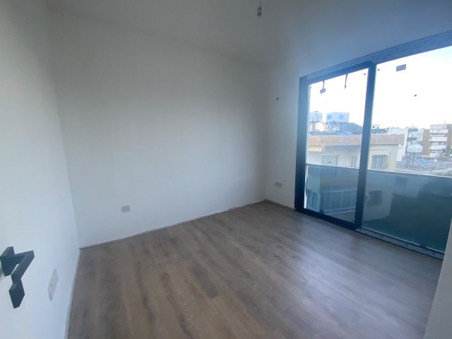 Kıbrıs Girne Merkez Satılık Sıfır Dağ Manzaralı 2+1 Loft Daireler