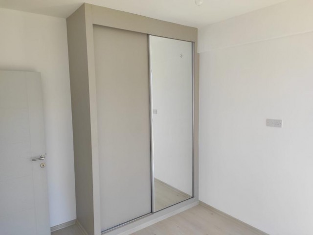 Komplett möblierte 2+1-Wohnung und Büro zum Verkauf im Kyrenia Center, Zypern