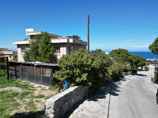Кипр Кирения Алсанджак Старый дом на берегу моря на продажу на Кипре