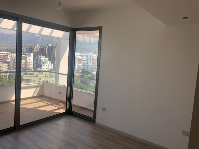 Girne Merkez'de Satılık Penthouse 