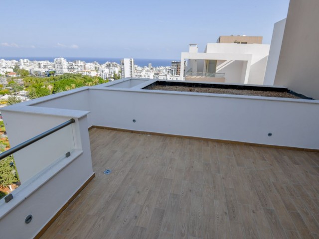 Girne Merkez’de 3+1 Satılık Penthouse Daire