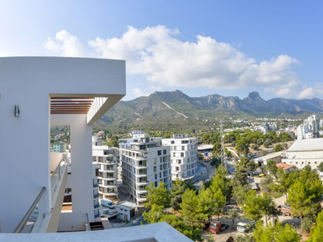 3 + 1 Penthouse-Wohnung Zum Verkauf In Kyrenia Zentrum ** 