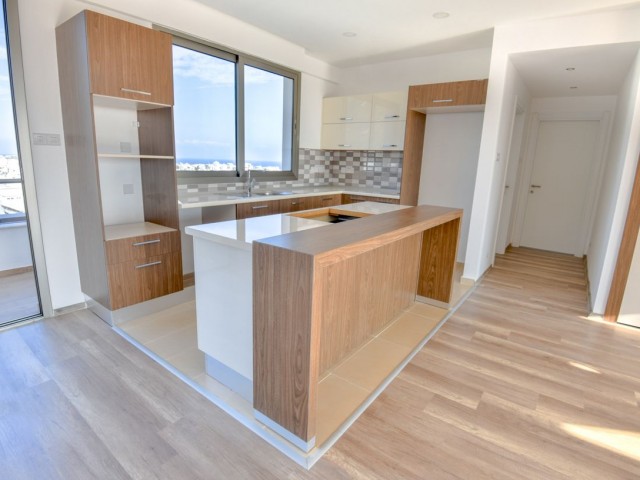 3 + 1 Penthouse-Wohnung Zum Verkauf In Kyrenia Zentrum ** 