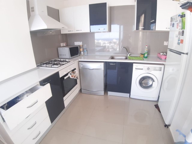 Girne Merkez’de 2+1 Satılık Penthouse Daire