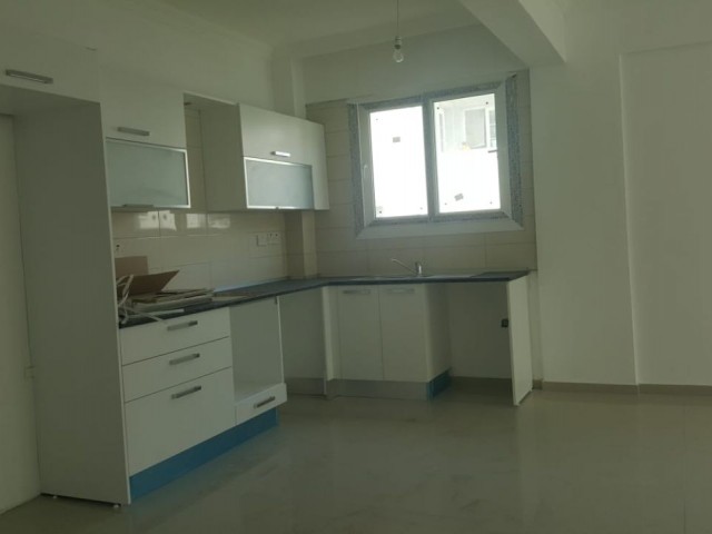 3+1 Wohnung Zum Verkauf In Kyrenia Zentrum ** 