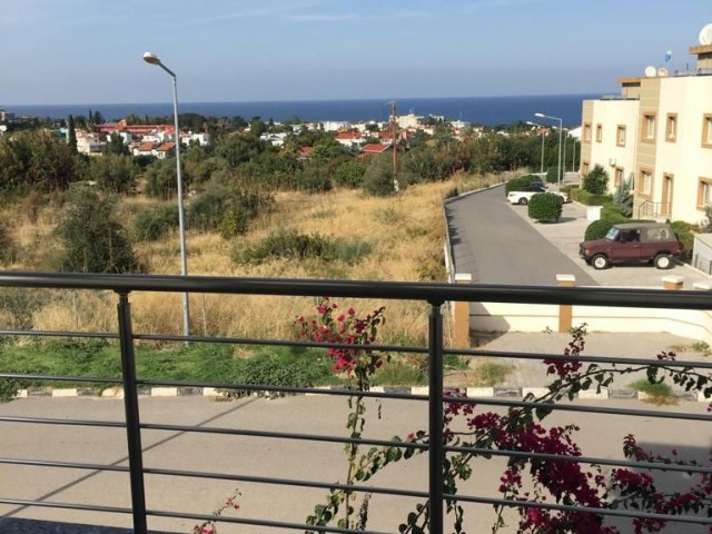 4 + 1 Luxusvilla Mit Meerblick Zur Miete In Alsancak ** 